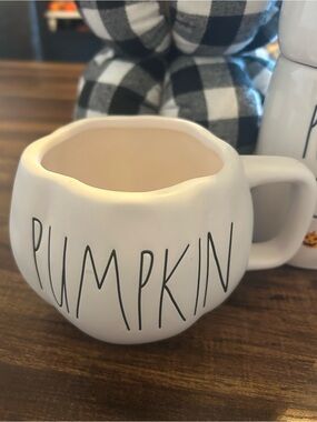 Rae Dunn pumpkin shaped mug